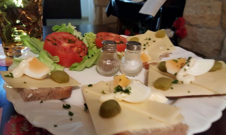 Baums Kleines Weincafé